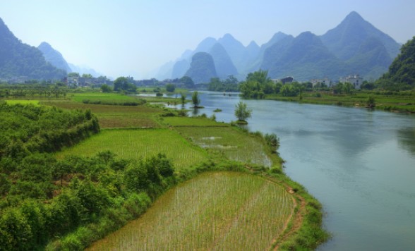 桂林　日本語ガイド貸切手配