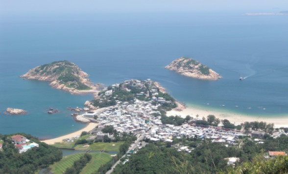 香港で人気No.1のコースを歩く、ドラゴンズバックハイキングと添好運で飲茶の昼食＜終日/高速鉄道/昼食付き/日本語ガイド＞