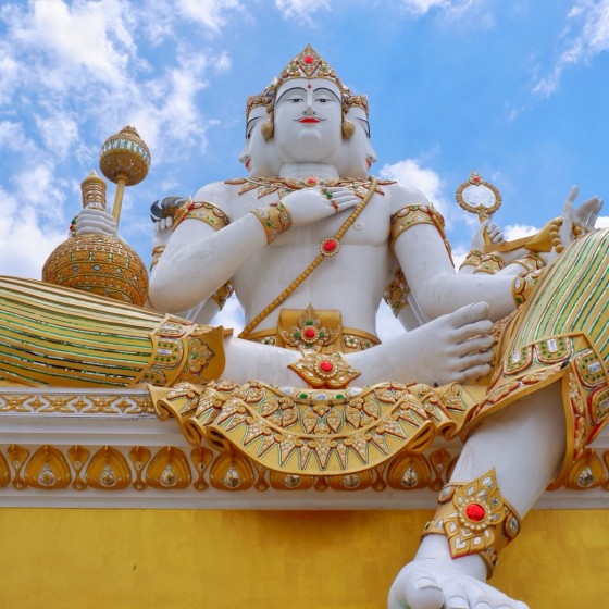 巨大なピンクガネーシャ