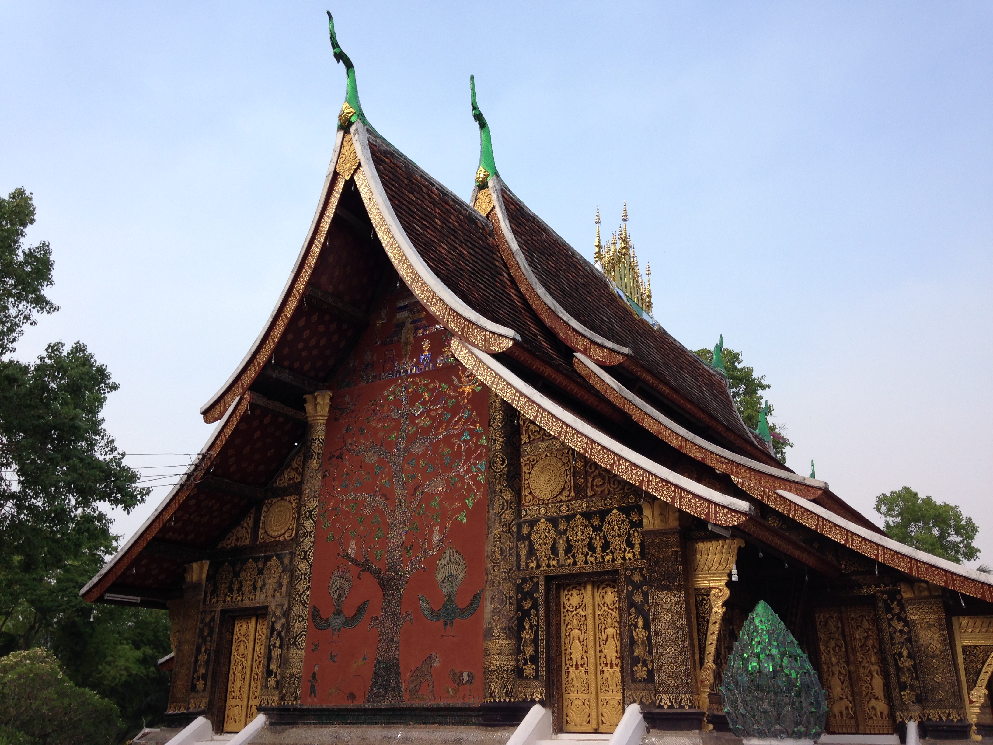 ワット・シェントーン