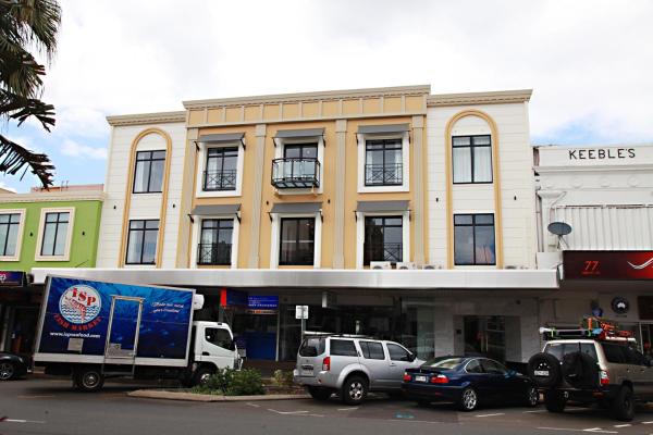 ケアンズ市内到着・ホテルまでお送り