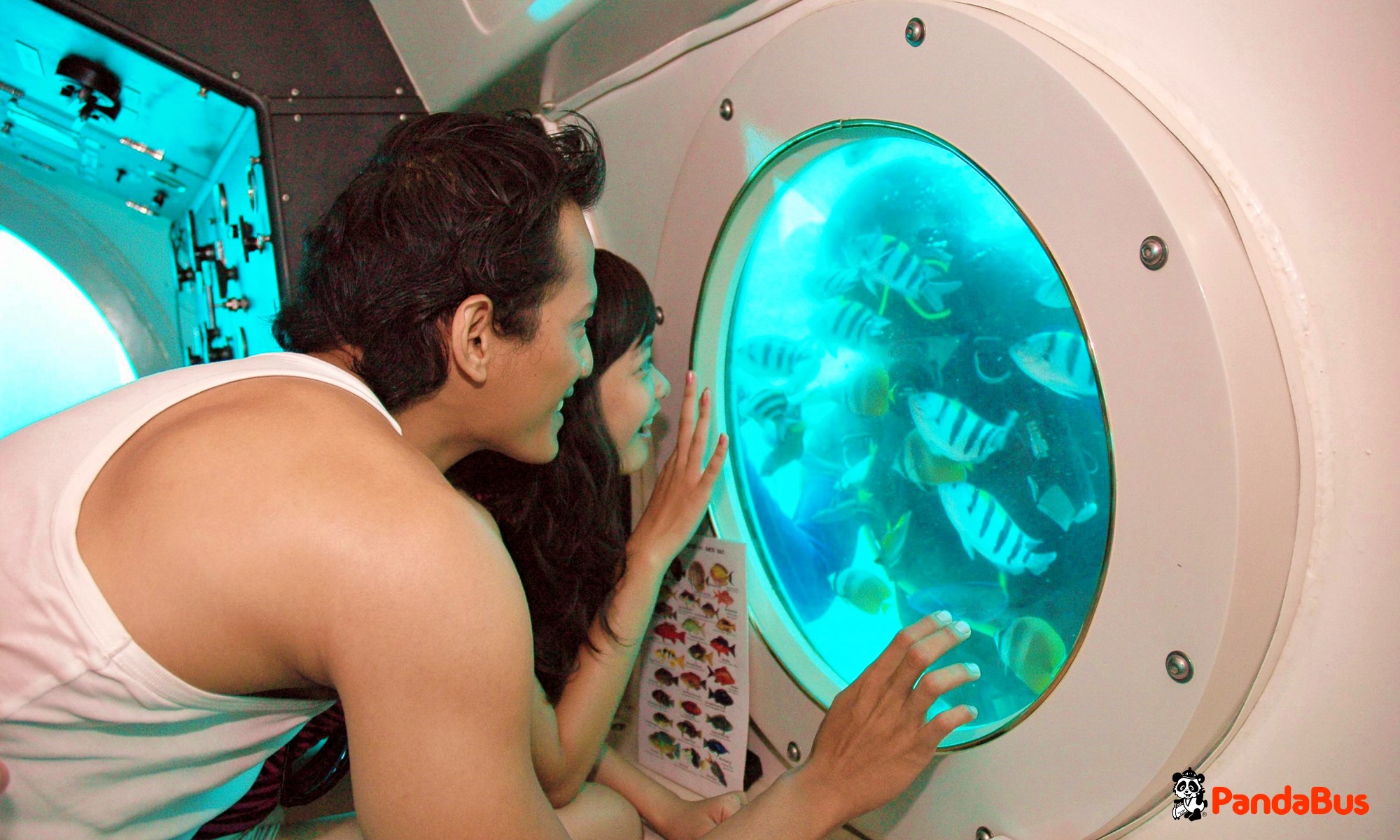 サブマリン・オデッセイ号乗船開始！ 約45分の海底散策をお楽しみください♪