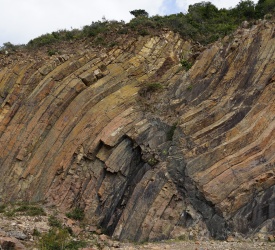 六角柱（ヘキサゴナルカラム）到着