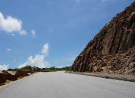 タクシー乗り場まで、復路トレッキング開始