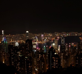 ビクトリアピークから香港の100万ドルの夜景を一望！