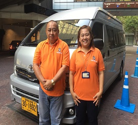 インターコンチネンタル・バンコク隣接、プレジデントタワー1階地下行きエスカレーター前へご集合