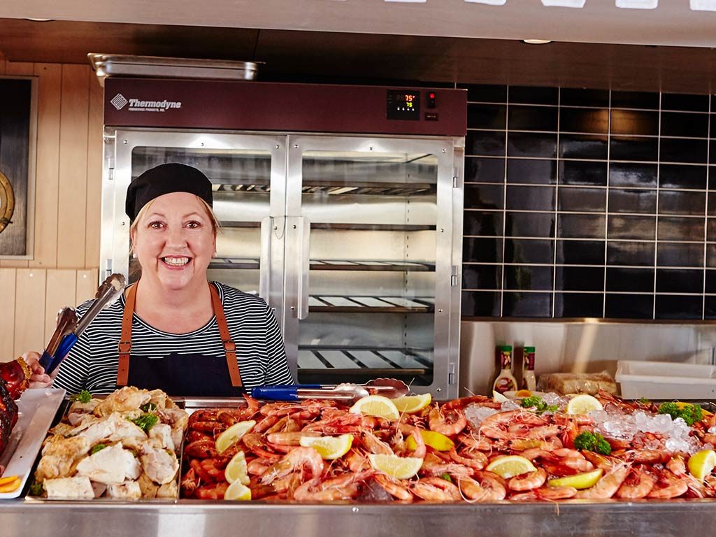 2時間のリバークルーズに出発