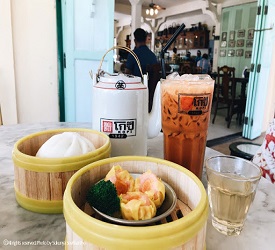 Kopi Coffee 1942にランチをお食べます。