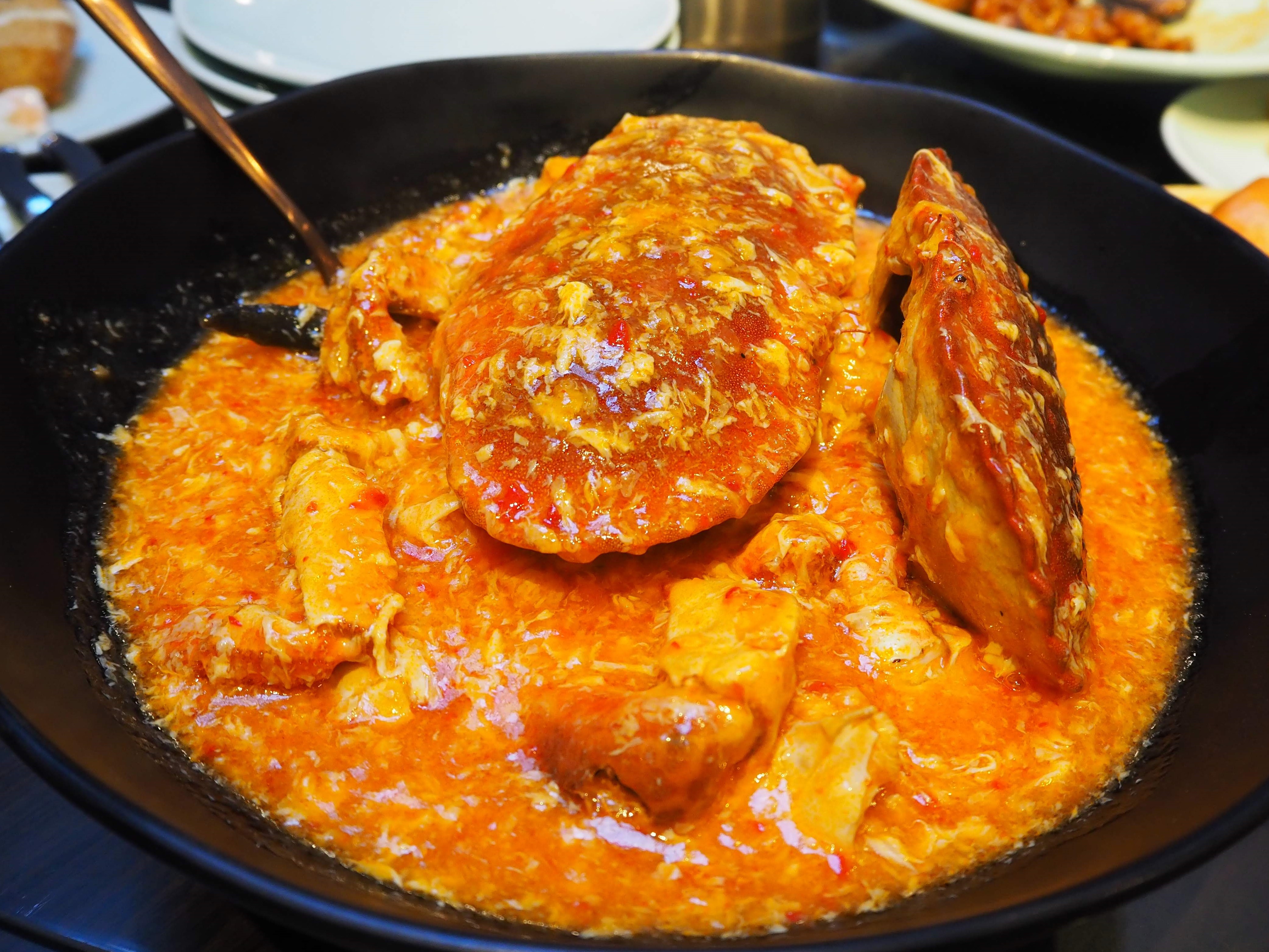 シンガポール名物！「チリクラブ」のご夕食