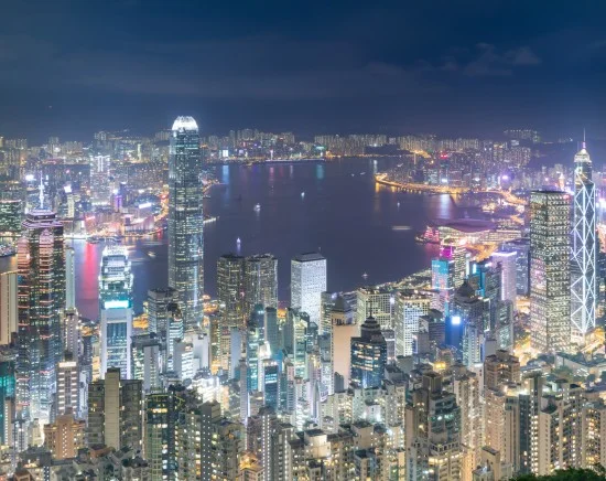 ビクトリアピークからの100万ドルの夜景観賞とビクトリアハーバーの壮大な夜景鑑賞ツアー