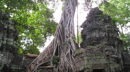 タプロム寺院