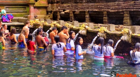 ティルタエンプル