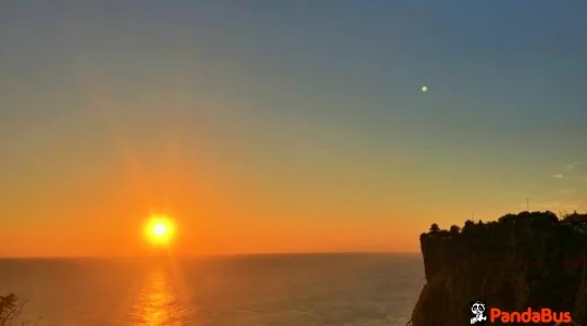 ウルワツ夕日