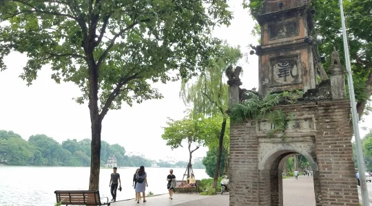 【ハノイ】ハノイ市内観光 + 陶器で有名なバッチャン村を巡る