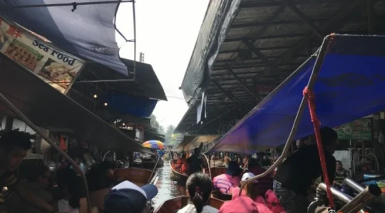 ダムヌンサドゥアック水上マーケット