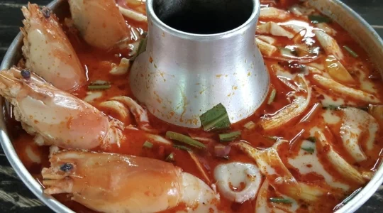 タイ料理セットのランチ