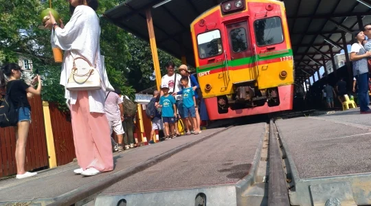 メークロン線路市場