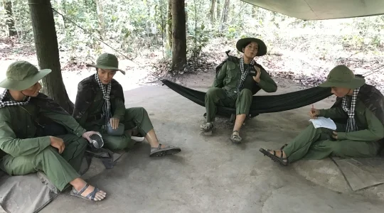 クチトンネル観光 + メコン川クルーズ