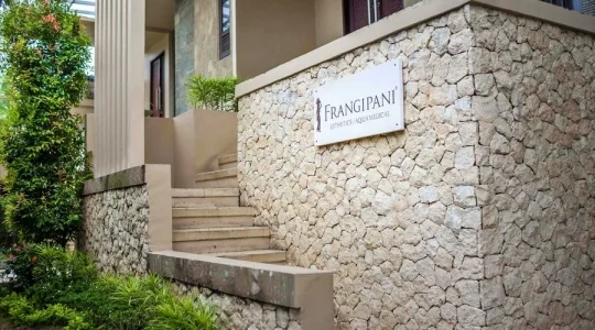 フランジパニスパ_06