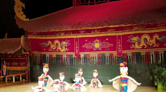 貸切り！【ハノイ】旧市街＋ナイトマーケット散策+水上人形劇鑑賞