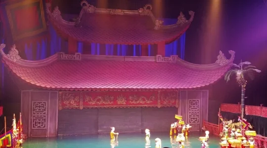 ハノイ旧市街・ナイトマーケット散策＆水上人形劇鑑賞