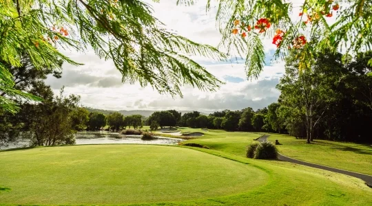 ザ・グレイズ＜ゴルフ場手配/ホテル⇔ゴルフ場 往復送迎付き＞