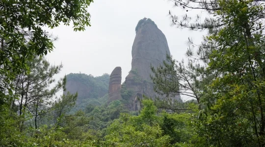 丹霞山 陽元岩 イメージ