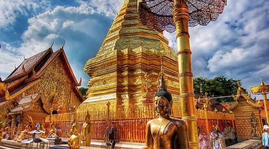 貸切プラン！鉄板コース「首長族訪問＋ドイステープ・市内有名寺院」