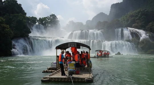 南寧 徳天瀑布 イメージ