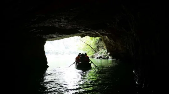 陸のハロン湾 世界遺産「チャンアン」
