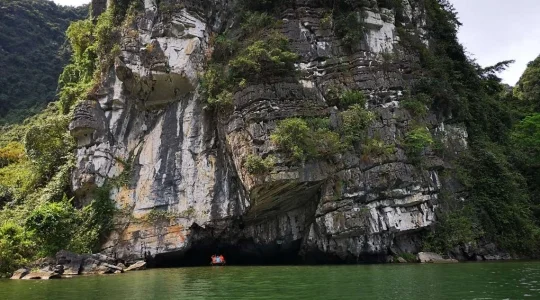 陸のハロン湾 世界遺産「チャンアン」