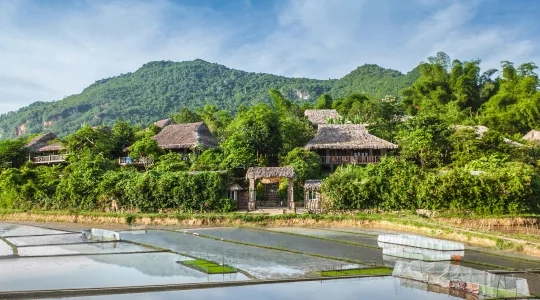 山岳民族に会いに行こう！マイチャウエコロッジ（MAI CHAU ECOLODGE）