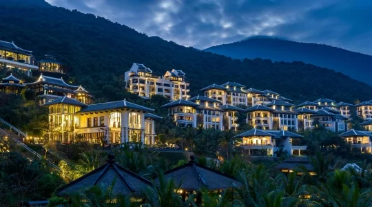 INTERCONTINENTAL® DANANG SUN PENINSULA RESORT
