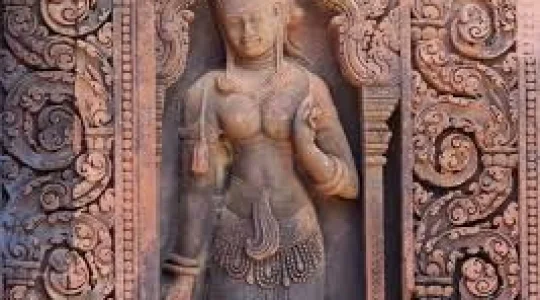 遺跡巡りを貸切で！！バンテアイスレイ・タプロム・アンコールワット遺跡1日観光