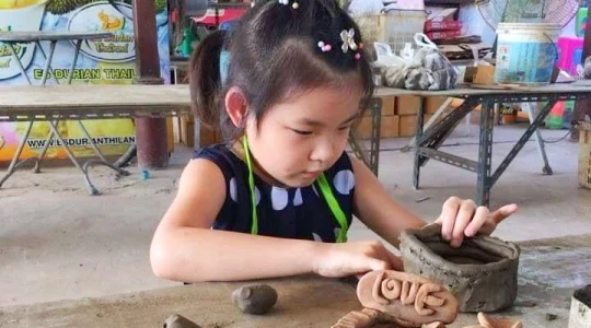 チャチュンサオ体験ツアー 陶器作り体験+巨大なピンクガネーシャ