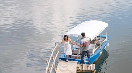 the boat house riverside home stay