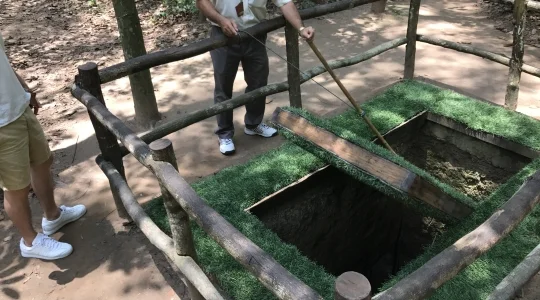 クチトンネル 観光