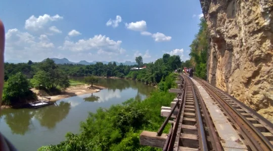 カンチャナブリ泰麺鉄道