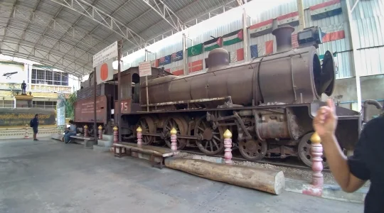 カンチャナブリ泰麺鉄道