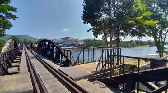 カンチャナブリ泰麺鉄道