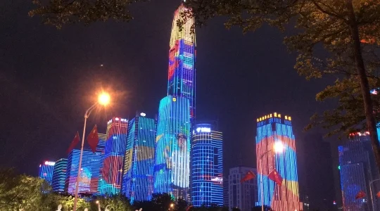 深セン 平安国際金融センター を中心としたLEDライトショー イメージ