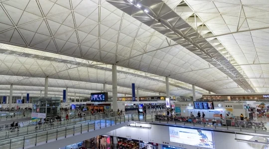 深セン市内中心部ー香港国際空港 送迎車手配＜片道/ガイド付き選択可/ワゴン・マイクロバス・大型バス＞