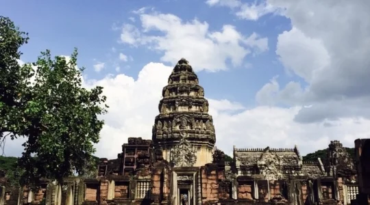 ピマイ+クメール遺産1日観光