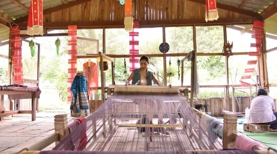 タイシルク工房見学
