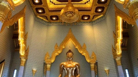 ワットトライミット(黄金仏寺院)
