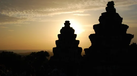 プノンバケン夕日