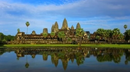 【カンボジア】世界遺産アンコールワット　クメール文化を訪ねて　2泊3日<世界遺産 アンコール5大遺跡　たっぷり観光＆トンレサップ湖クルーズ/夕日鑑賞>