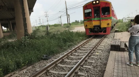 メークロン線路市場