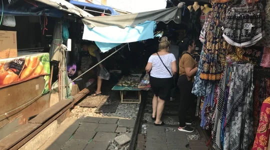 メークロン線路市場