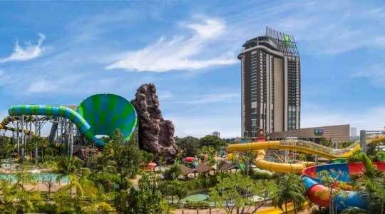 HOLIDAY INN VANA NAVA